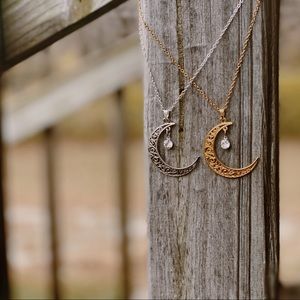 MKW Crafts’ Crescent Moon Necklace
